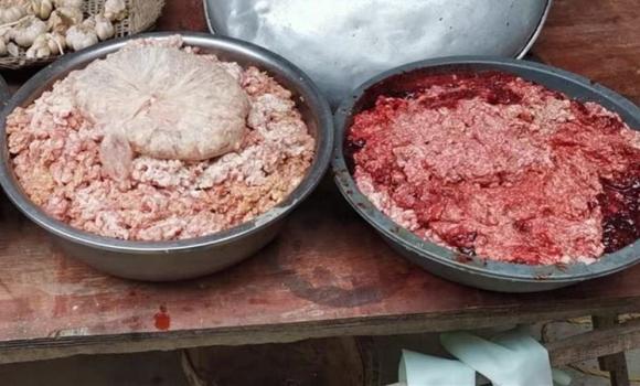 Trong 4 m&#xF3;n &#x27;b&#x1EA9;n&#x27; &#x1EDF; ch&#x1EE3; rau th&#xEC; m&#xF3;n th&#x1EE9; 3 &#x111;&#x1B0;&#x1EE3;c c&#xE1;c b&#xE0; n&#x1ED9;i tr&#x1EE3; mua nhi&#x1EC1;u nh&#x1EA5;t, b&#x1EA1;n &#x111;&#xE3; mua &#x111;&#x1B0;&#x1EE3;c bao nhi&#xEA;u m&#xF3;n r&#x1ED3;i?