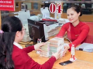 Mục tiêu tăng trưởng cao và bài toán lãi suất - tỷ giá