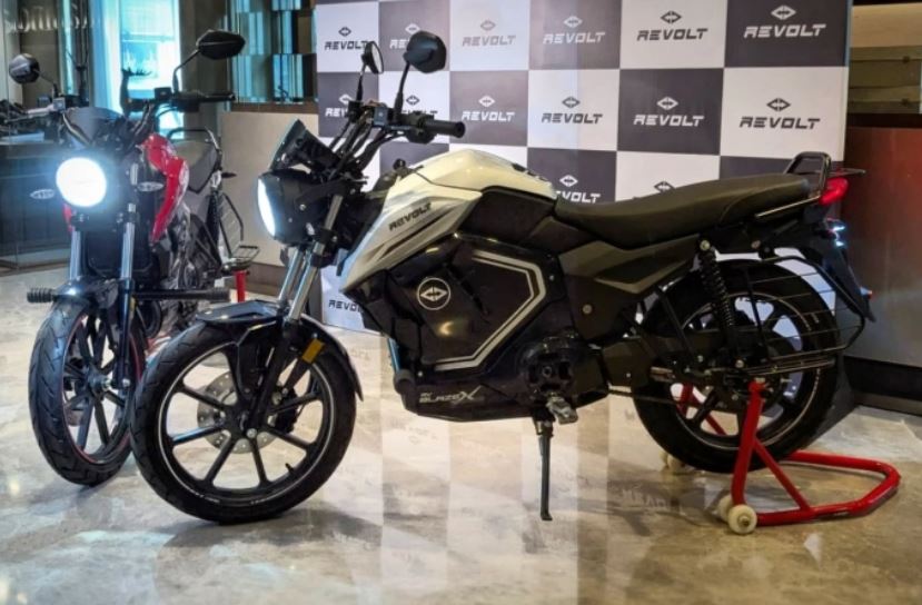 ‘Tân binh’ xe máy điện chất như mô tô phân khối lớn ra mắt: Giá rẻ 31 triệu đồng, trang bị như xe VinFast