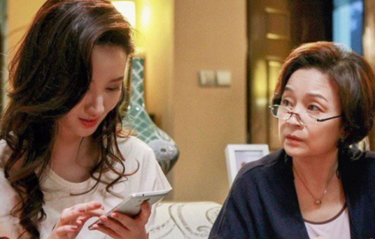 Ngày ra ở riêng, câu nói của mẹ chồng khiến tôi nghẹn ngào, không thể đứng vững