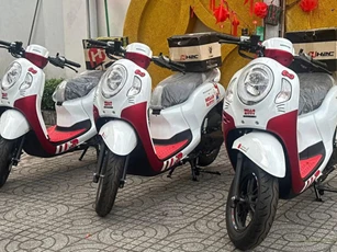Xe tay ga Honda Scoopy Hello Kitty đã về Việt Nam, giá gần 90 triệu đồng