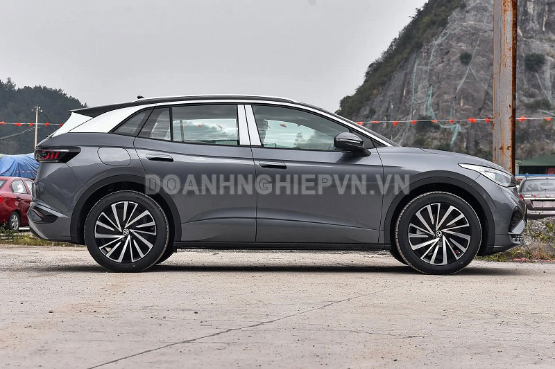 SUV đẹp mê ly, lớn hơn Toyota Corolla Cross, công suất 313 mã lực, giá ngang Toyota Raize