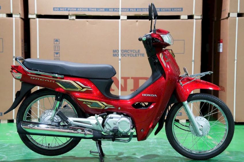 ‘Huyền thoại’ Honda Dream 125 về đại lý Việt với số khung ‘lộc phát’ cực độc, giá hơn 100 triệu đồng