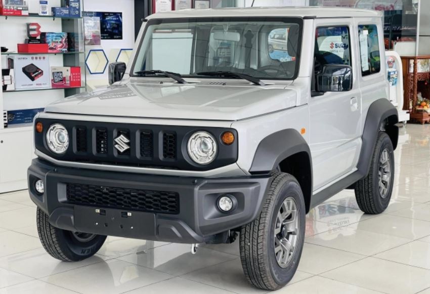Từ 'hàng hot' đến giảm giá sốc: Suzuki Jimny 'ế' khách, đại lý xả kho
