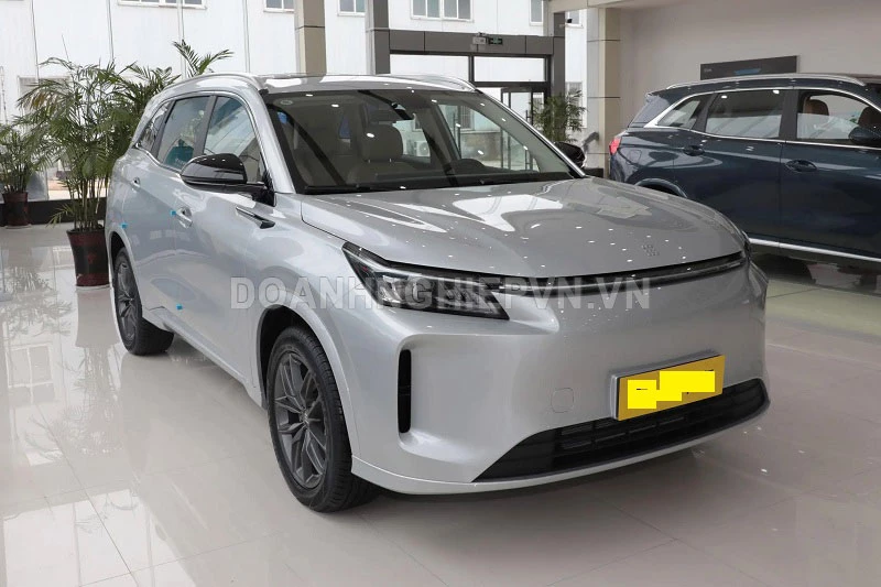 Blue Electric E5 Plus 2025.