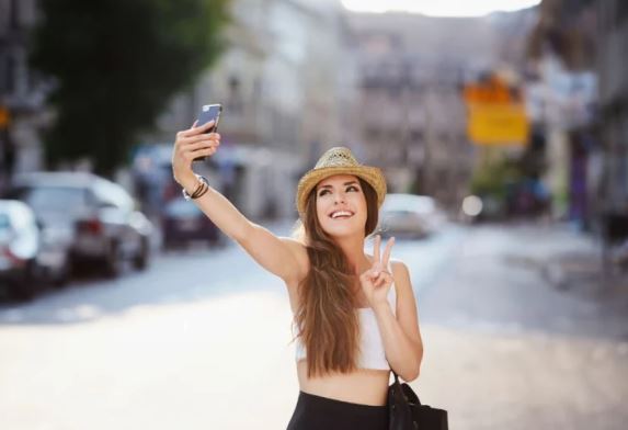 Người 'ăn ảnh' là sướng hay khổ? Tại sao có người 'ăn ảnh' và người 'không ăn ảnh'