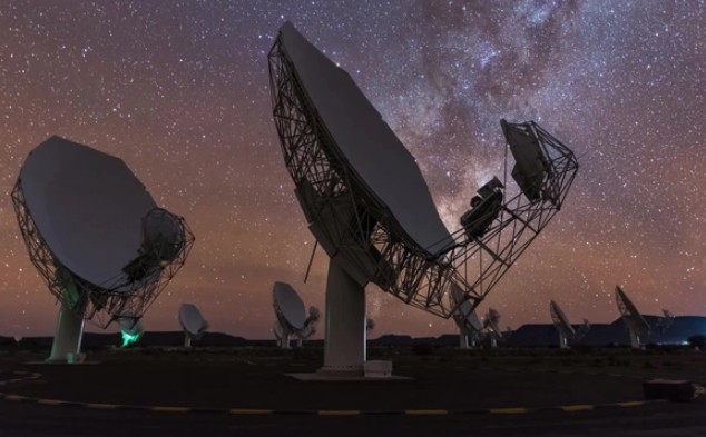 Phát hiện cấu trúc "quái vật" có thể chứa 30 dải Ngân Hà