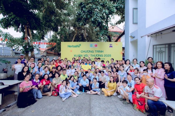 Herbalife Việt Nam lan tỏa “Xuân yêu thương” cho trẻ em, người cao tuổi có hoàn cảnh khó khăn