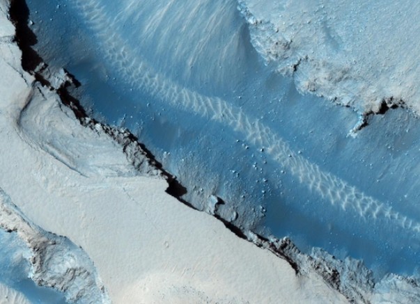 Va chạm vũ trụ khiến NASA "lạc lối" ở hành tinh khác