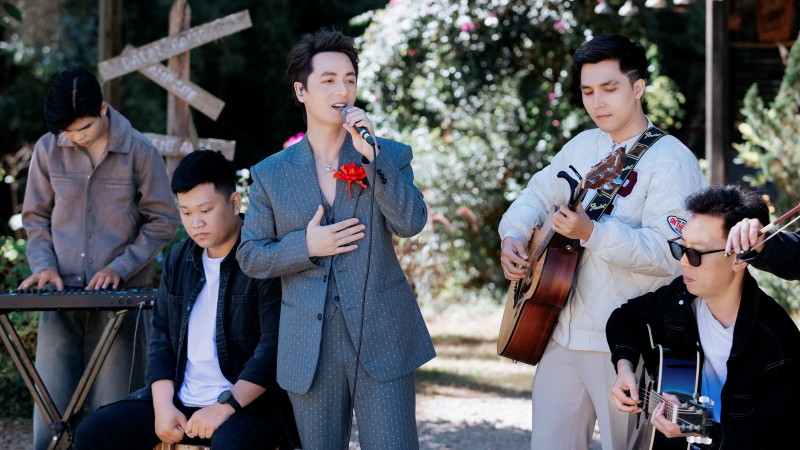 “Cô bé mùa đông” acoustic: Đăng Khôi đưa ký ức trở lại trong không gian lãng mạn của Đà Lạt