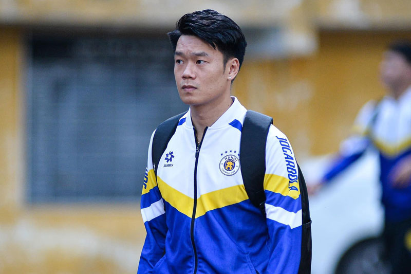 Gia hạn hợp đồng 5 năm với Hà Nội FC, Thành Chung nhận tiền 'lót tay' 30 tỷ đồng?