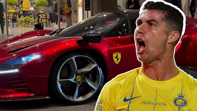 Cristiano Ronaldo s&#x1EAF;m th&#xEA;m si&#xEA;u xe Ferrari