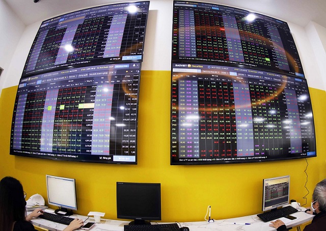 Vốn hóa toàn thị trường chứng khoán đạt khoảng 299 tỷ USD