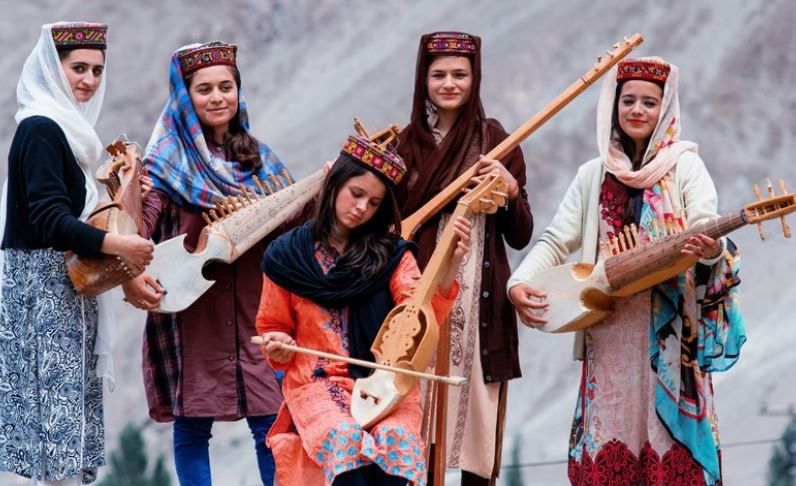 B&#x1ED9; l&#x1EA1;c c&#xF3; nhi&#x1EC1;u g&#xE1;i &#x111;&#x1EB9;p nh&#x1EA5;t th&#x1EBF; gi&#x1EDB;i: Ph&#x1EE5; n&#x1EEF; 65 tu&#x1ED5;i v&#x1EAB;n c&#xF3; th&#x1EC3; sinh con, tu&#x1ED5;i th&#x1ECD; trung b&#xEC;nh l&#xE0; 100, h&#x1EAD;u du&#x1EC7; c&#x1EE7;a Alexander &#x110;&#x1EA1;i &#x111;&#x1EBF;