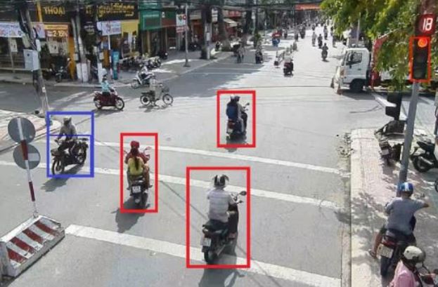 Theo quy định mới, thời gian nhận được thông báo phạt nguội đối với xe gắn máy vi phạm lỗi vượt đèn đỏ là bao lâu?