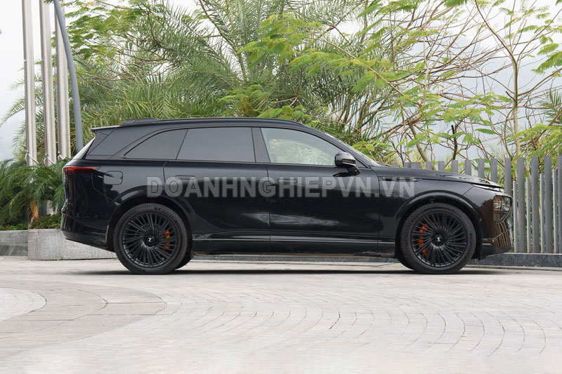 SUV hạng D mạnh 575 mã lực, trang bị tối tân, giá thấp hơn Honda CR-V