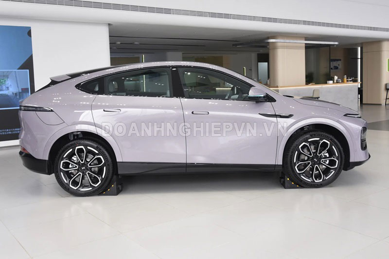 Xe gầm cao công suất 292 mã lực, nhiều công nghệ tiên tiến, giá ngang Kia Seltos