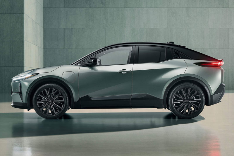 Toyota giới thiệu SUV mới ‘chất’ hơn Corolla Cross, trang bị ‘đỉnh nóc kịch trần’