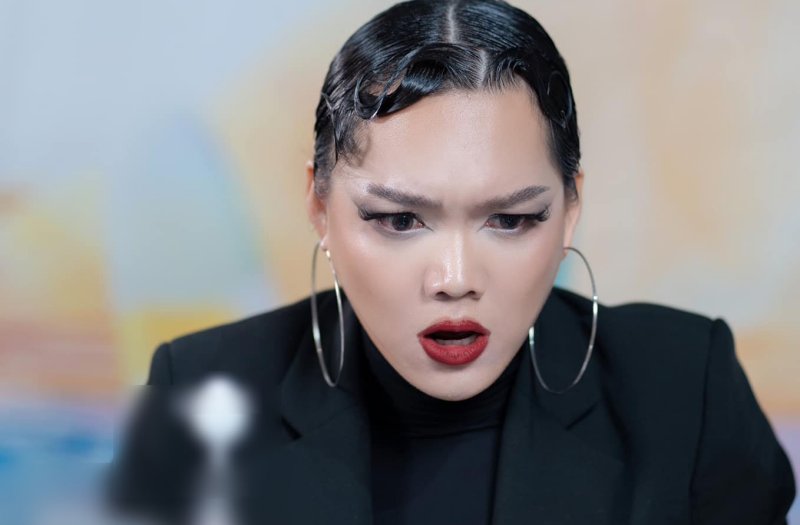 Giữa ồn ào kêu gọi hơn 16 tỷ từ thiện, Phạm Thoại bị "cắt sóng" tại Miss International Queen Vietnam