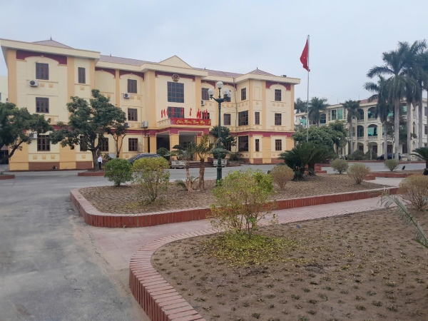 H&#x1B0;ng Y&#xEA;n: Huy&#x1EC7;n &#xC2;n Thi v&#x1B0;&#x1A1;n m&#xEC;nh kh&#x1EDF;i s&#x1EAF;c