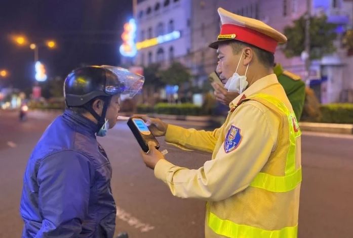 Lỗi vi phạm bị xử phạt nguội cao nhất theo Nghị định 168 là lỗi nào?