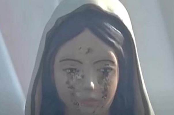 Sự thật gây sốc đằng sau bức tượng Đức Mẹ Đồng Trinh 'khóc ra máu”