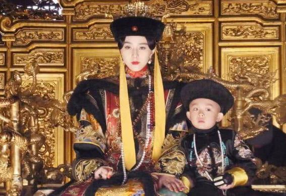 &#x110;&#xE2;y l&#xE0; ng&#x1B0;&#x1EDD;i &#x27;ch&#x1ED1;ng l&#x1B0;ng&#x27; cho T&#x1EEB; Hi Th&#xE1;i h&#x1EAD;u l&#x1EAD;t &#x111;&#x1ED5; C&#x1ED1; m&#x1EC7;nh B&#xE1;t &#x111;&#x1EA1;i th&#x1EA7;n khi m&#x1EDB;i 26 tu&#x1ED5;i