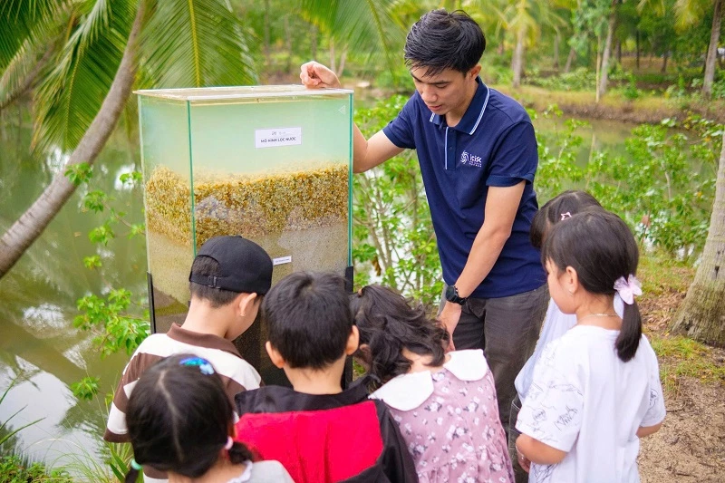 trải nghiệm mô hình lọc nước thực tế