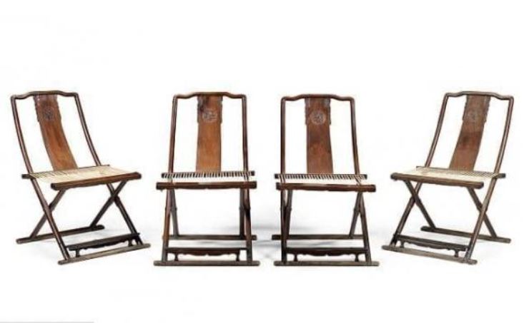 Chiêm ngưỡng bộ bàn ghế cổ 370 tuổi, được làm từ gỗ sưa, có giá gần 171 tỷ đồng