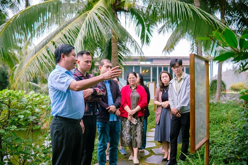 Câu lạc bộ Khởi nghiệp Xanh Bình Định (GreenIF Bình Định), trao đổi thông tin về các ý tưởng mới tại Trung tâm ICISE.