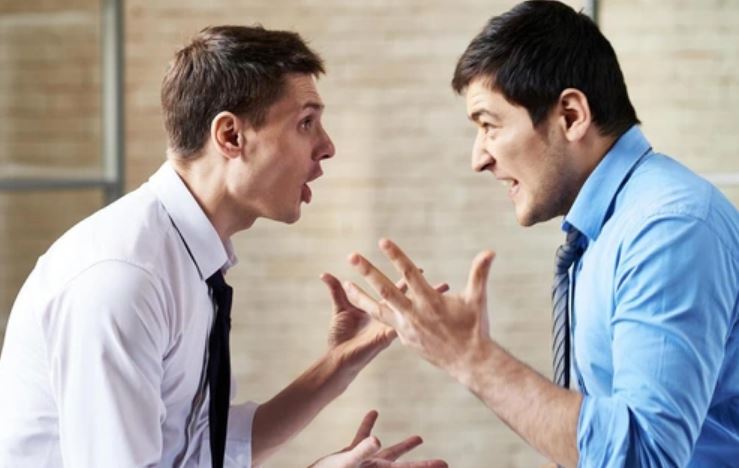 Nếu bạn là người thông minh thì không nên tranh cãi với những dạng người này, vừa tốn thời gian lại chẳng được ích gì