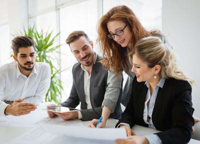 3 nguyên tắc quan trọng giúp bạn nhanh chóng hòa nhập và thăng tiến trong môi trường công sở