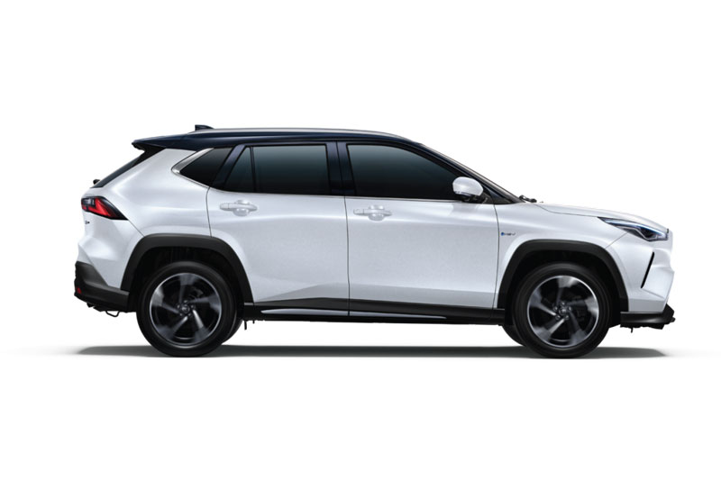 Toyota Yaris Cross HEV 2025 ra mắt, giá gần 600 triệu, tăng sức ép lên Mitsubishi Xforce