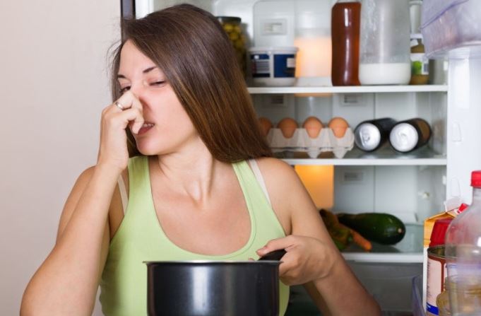 &#x27;T&#x1EE7; l&#x1EA1;nh&#x27; c&#xF3; m&#xF9;i h&#xF4;i? B&#x1ECF; t&#xFA;i ngay 5 m&#x1EB9;o kh&#x1EED; m&#xF9;i &#x111;&#x1A1;n gi&#x1EA3;n, ti&#x1EBF;t ki&#x1EC7;m v&#xE0; hi&#x1EC7;u qu&#x1EA3;