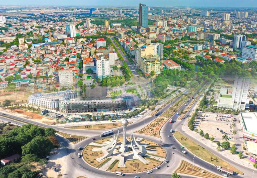 Tỉnh duy nhất ở miền Trung chưa từng sáp nhập kể từ khi thành lập, là cái nôi sản sinh ra nhiều vua chúa nhất Việt Nam