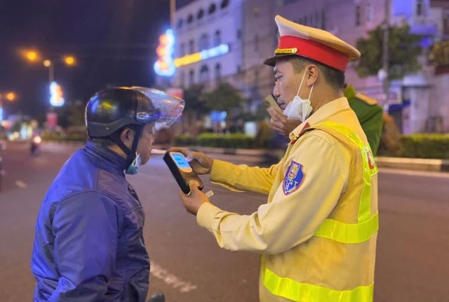 Công an xã có được xử phạt lỗi vi phạm nồng độ cồn không?