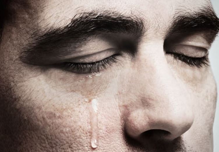 Tại sao người ta thường rơi nước mắt trước khi chết: Câu trả lời nhà khoa học đưa ra khiến nhiều người 'sốc'