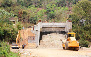 Nghệ An đầu tư xây nhiều cây cầu cứng ở huyện biên giới