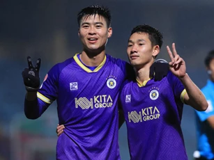 Trò cưng của HLV Kim Sang-sik tuyên bố đanh thép, cuộc đua vô địch V.League 2024/25 bước vào giai đoạn căng thẳng