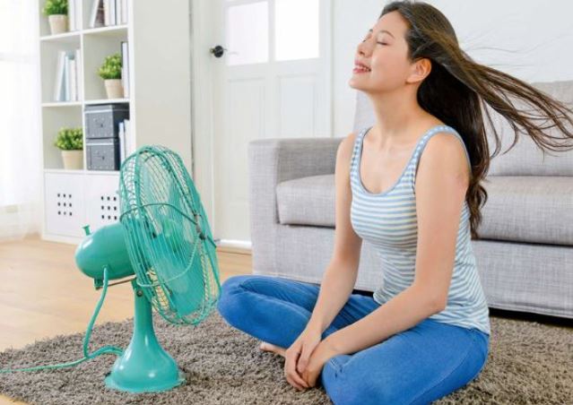 Mẹo dùng quạt an toàn cho sức khỏe, tránh bị cảm khi trời nắng nóng