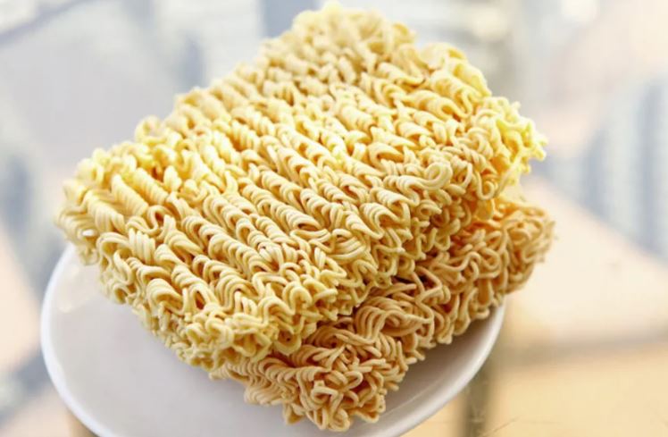 Dù không có tôm nhưng tại sao mì ăn liền lại được gọi là mì tôm?