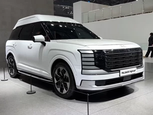 Hyundai Palisade có thêm phiên bản mới với thiết kế độc lạ, tăng sức cạnh tranh với Toyota Land Cruiser Prado