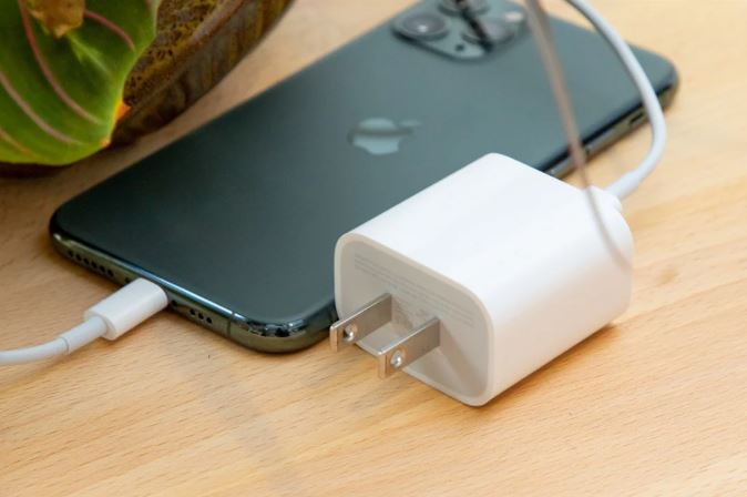 Mẹo sạc pin iPhone vừa nhanh, vừa giúp pin bền lâu