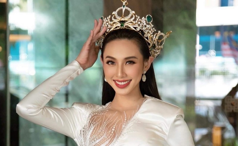 Những ồn ào về thu nhập 'cực khủng' của Hoa hậu Thuỳ Tiên 