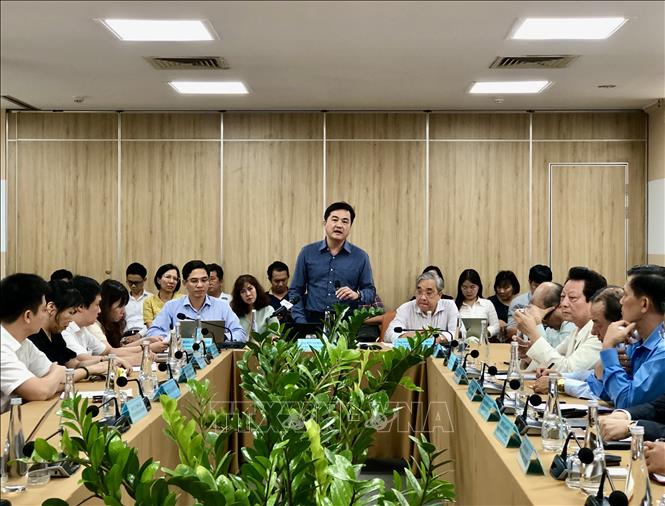 Doanh nghiệp TP Hồ Chí Minh thích nghi với tình hình áp thuế mới