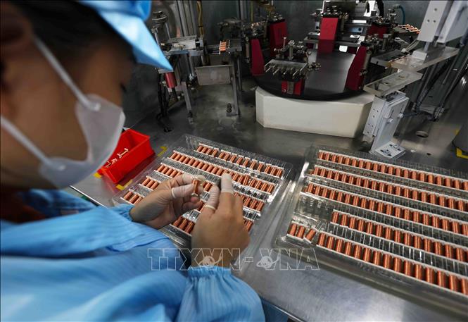 C&#x1A1; c&#x1EA5;u l&#x1EA1;i th&#x1ECB; tr&#x1B0;&#x1EDD;ng xu&#x1EA5;t kh&#x1EA9;u, minh b&#x1EA1;ch chu&#x1ED7;i cung &#x1EE9;ng