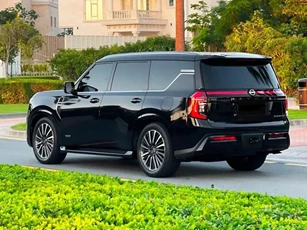 SUV công suất 431 mã lực, nội thất hiện đại, giá 2,4 tỷ đồng, so kè cùng Toyota Land Cruiser