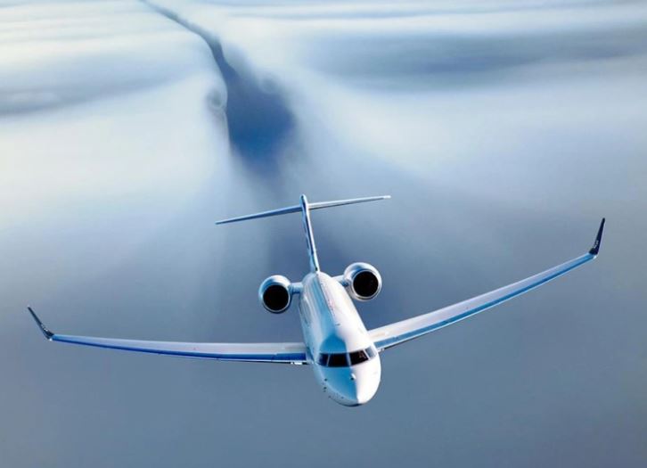 Vì sao máy bay bay được trên không? – Giải mã bí ẩn của 'chim sắt' giữa bầu trời
