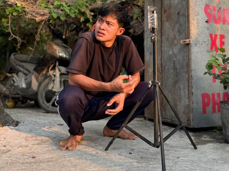 Lê Tuấn Khang là ai mà được Lý Hải mời tham gia phim Lật mặt 8: Vòng tay nắng?