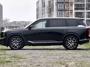 ‘Kẻ ngáng đường’ Ford Everest, Hyundai Santa Fe giảm giá hơn 160 triệu đồng tại Việt Nam